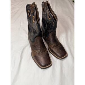 Ariat cowboy boots size 4.5